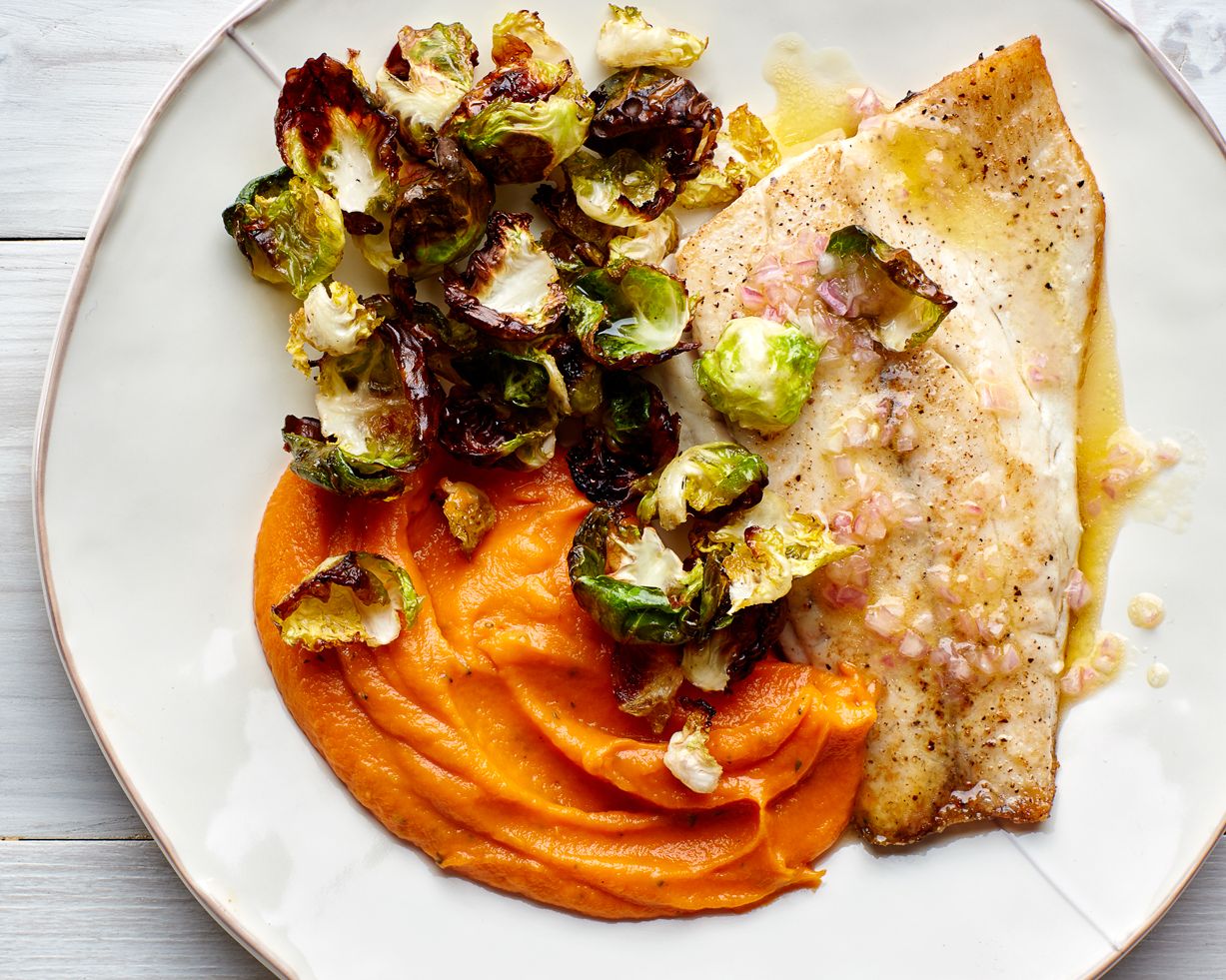 Tasmanian Pepperberry-Infused Barramundi with Macadamia Crust