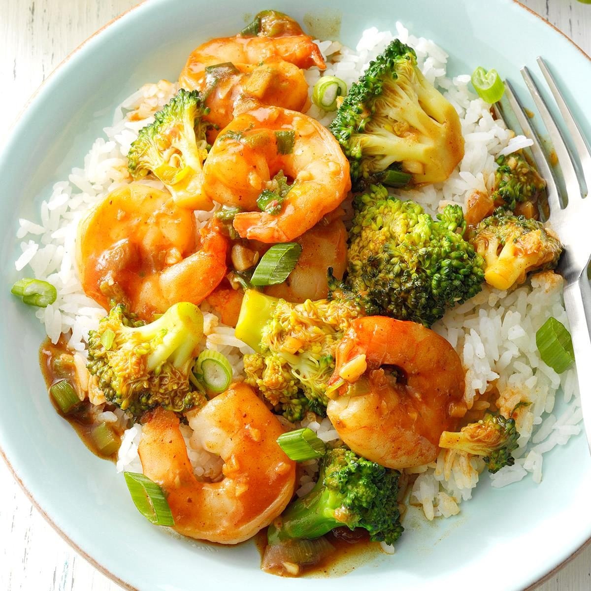Stir-Fried Shrimp with Broccoli and Cashew Coconut Sauce