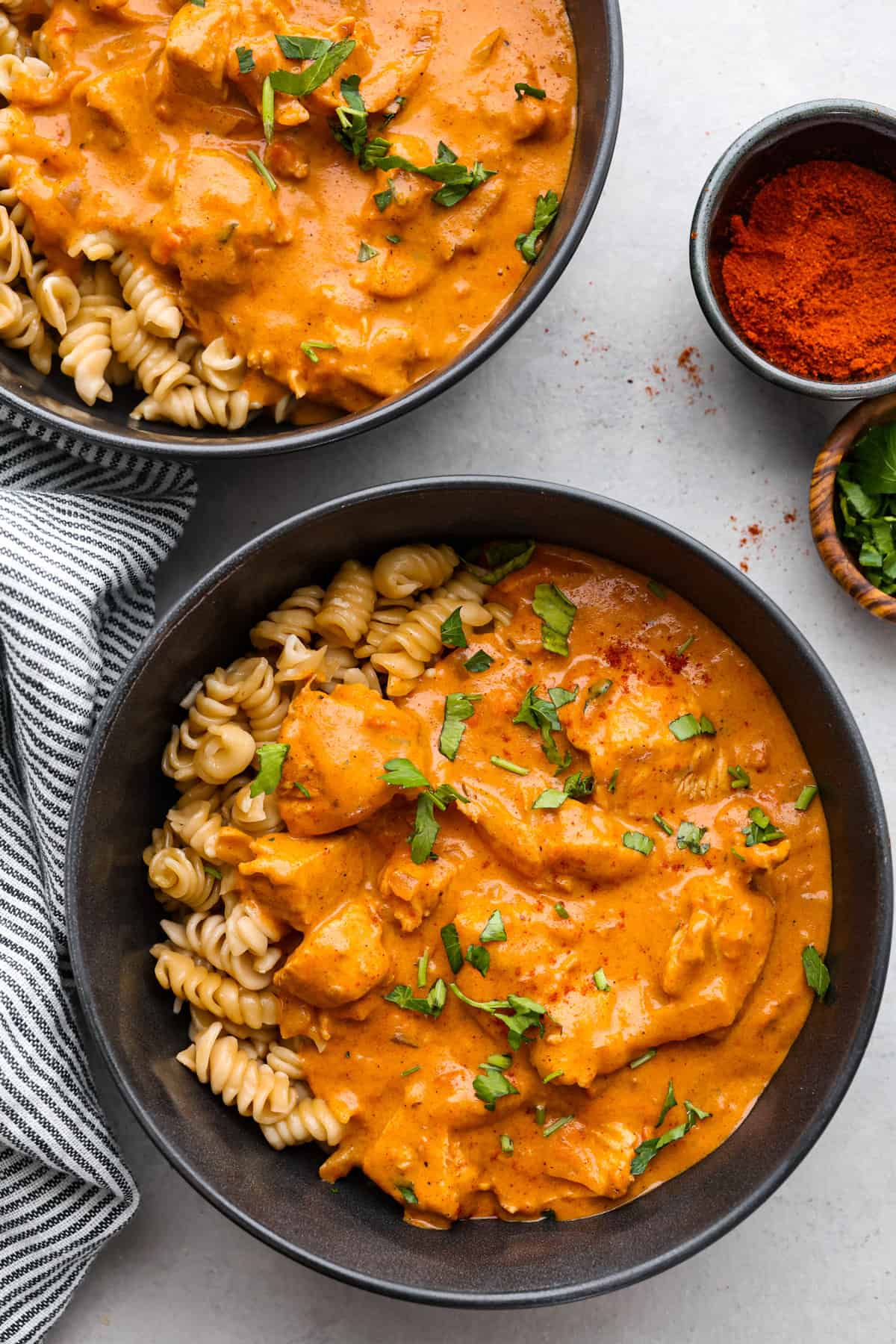 Sautéed Chicken with Spicy Paprika and Garlic