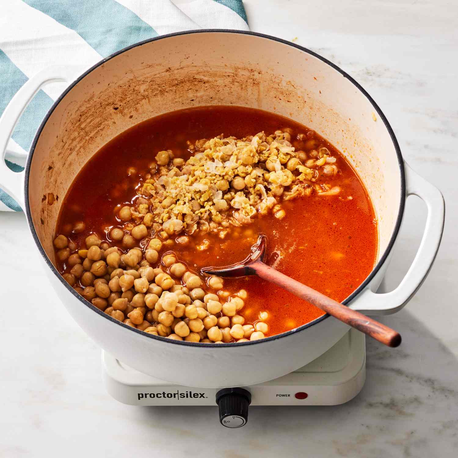 One-Pot Tuscan Chickpea and Spinach Stew