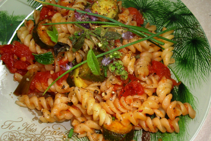 Hammock Pasta with Herb-Infused Veggies