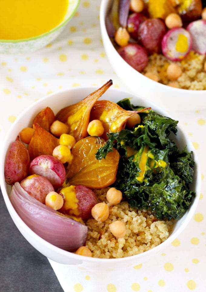 Quinoa and Steamed Spinach Bowl with Turmeric-Tahini Dressing
