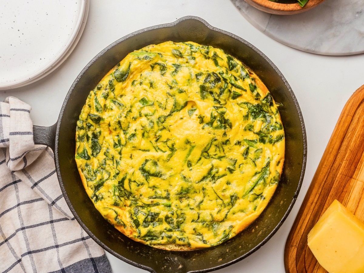 Keto Spinach & Cheddar Frittata