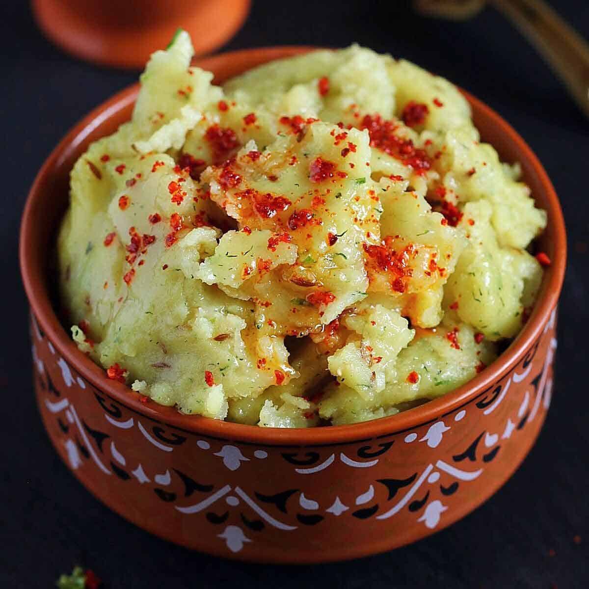 Gujarati Khichu Steamed Rice Flour Snack with Chili Oil
