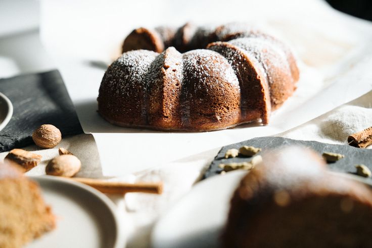 Vintage Spice Cardamom & Ginger Cake