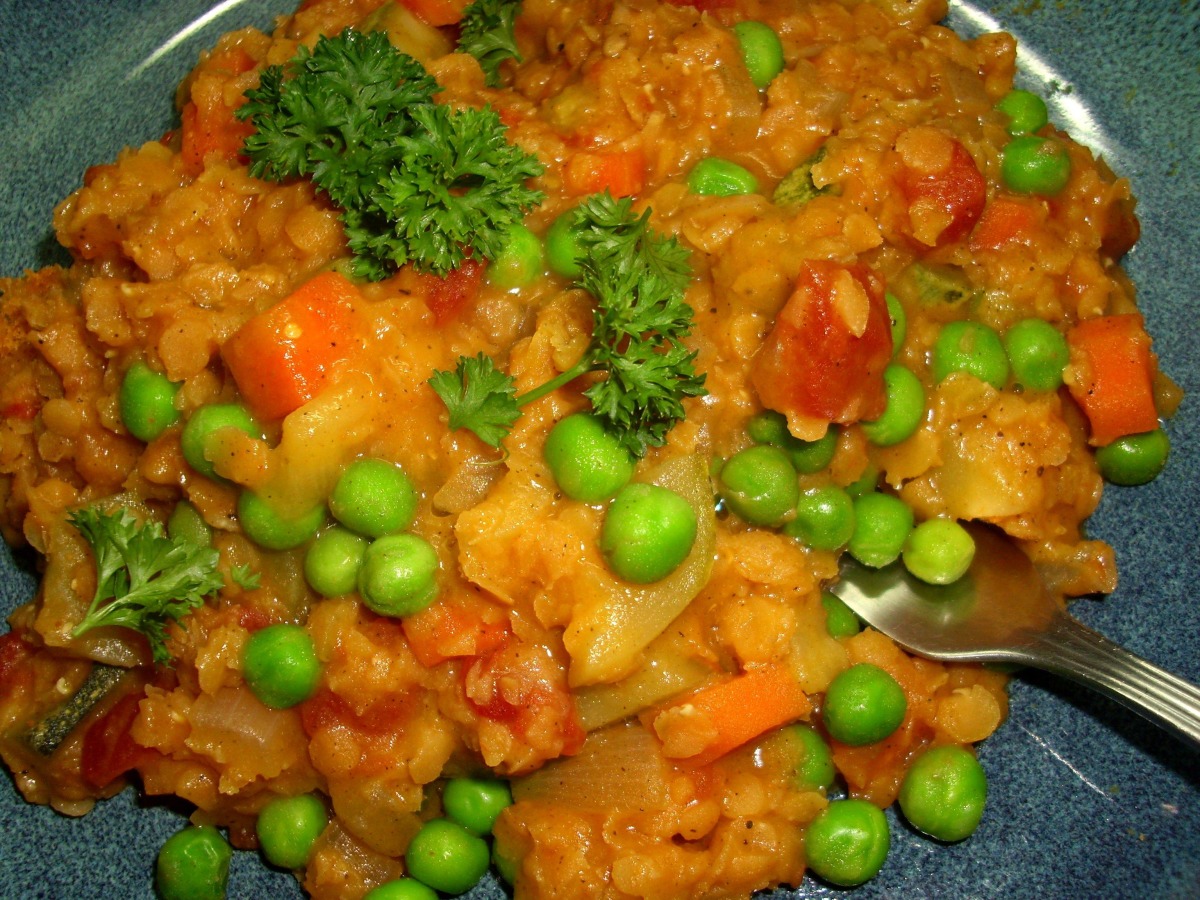 Lentil and Vegetable Stir-Fry with Spicy Peanut Sauce