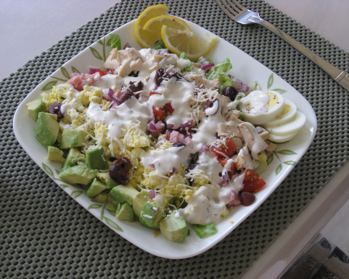 BON's Pecan Cobb Salad