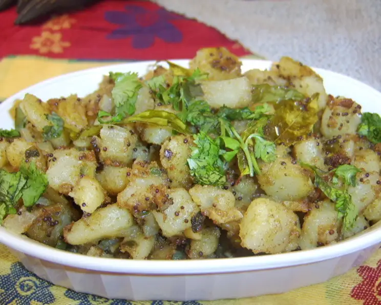 Dry-Fried Spiced Gujarati Potatoes with Mustard and Curry Leaves