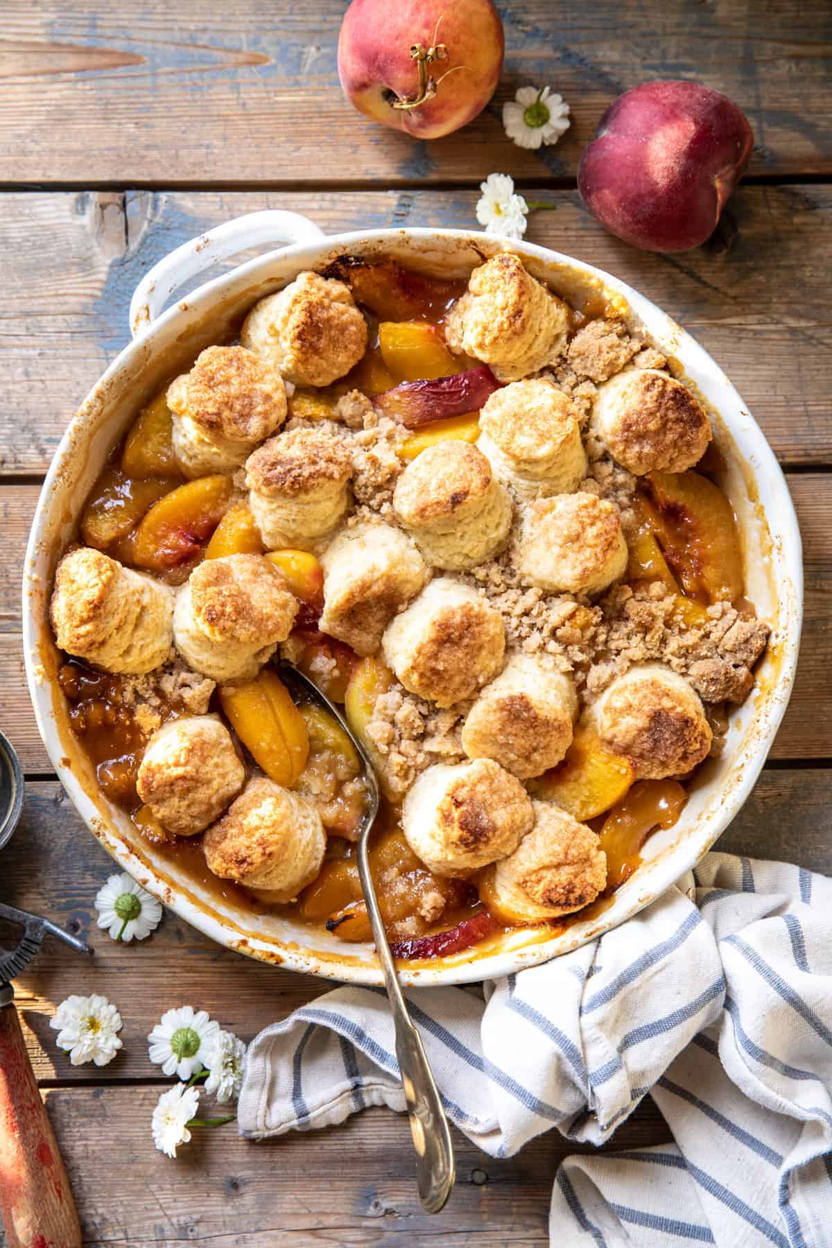Baked Southern Peach Cobbler with Cinnamon Streusel