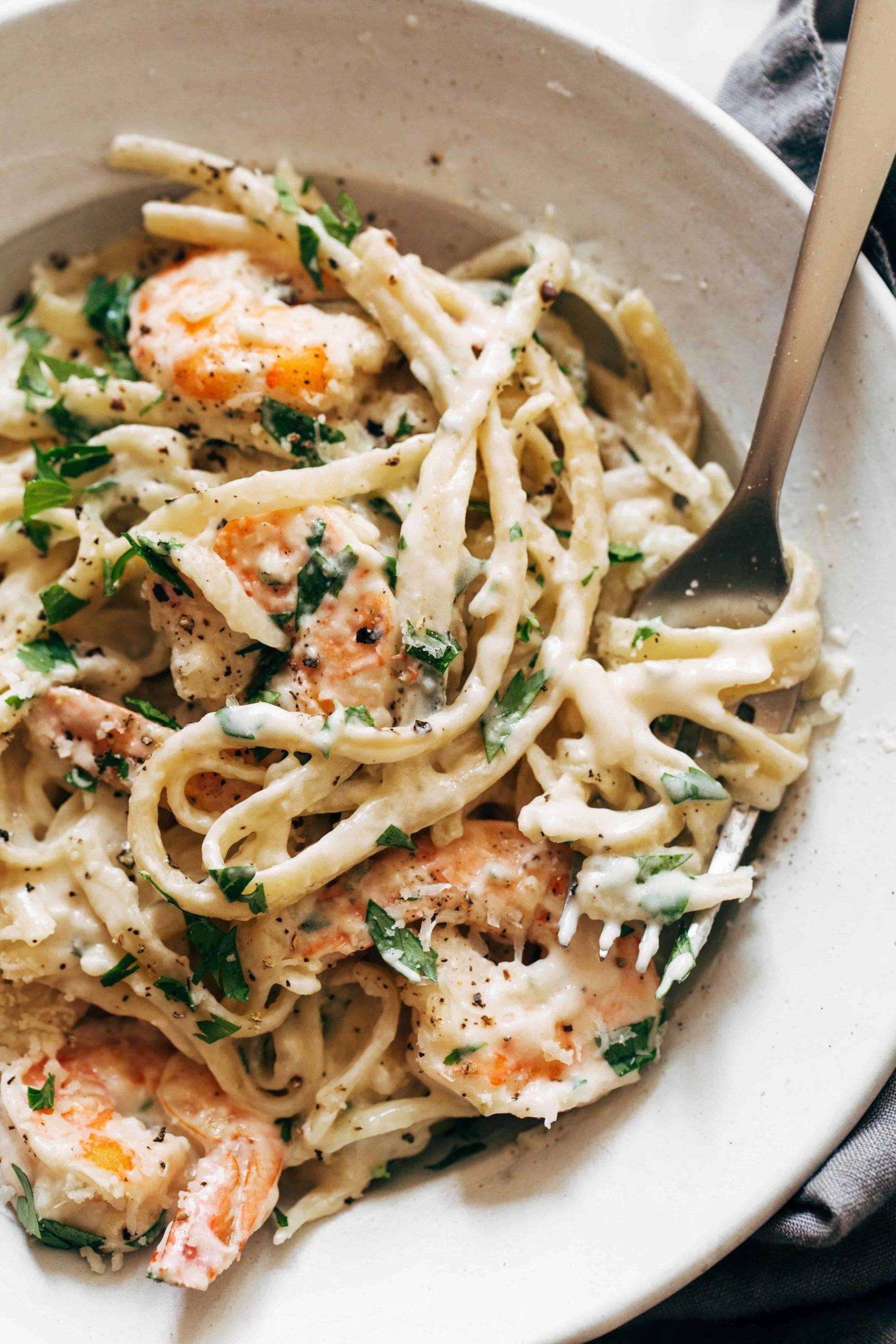 Rustic Italian Seafood Linguine with White Wine and Garlic
