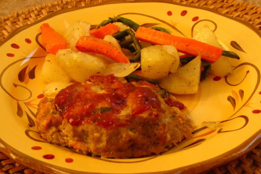 Baked Kid-Friendly Mini Turkey Meatloaves with Hidden Veggies