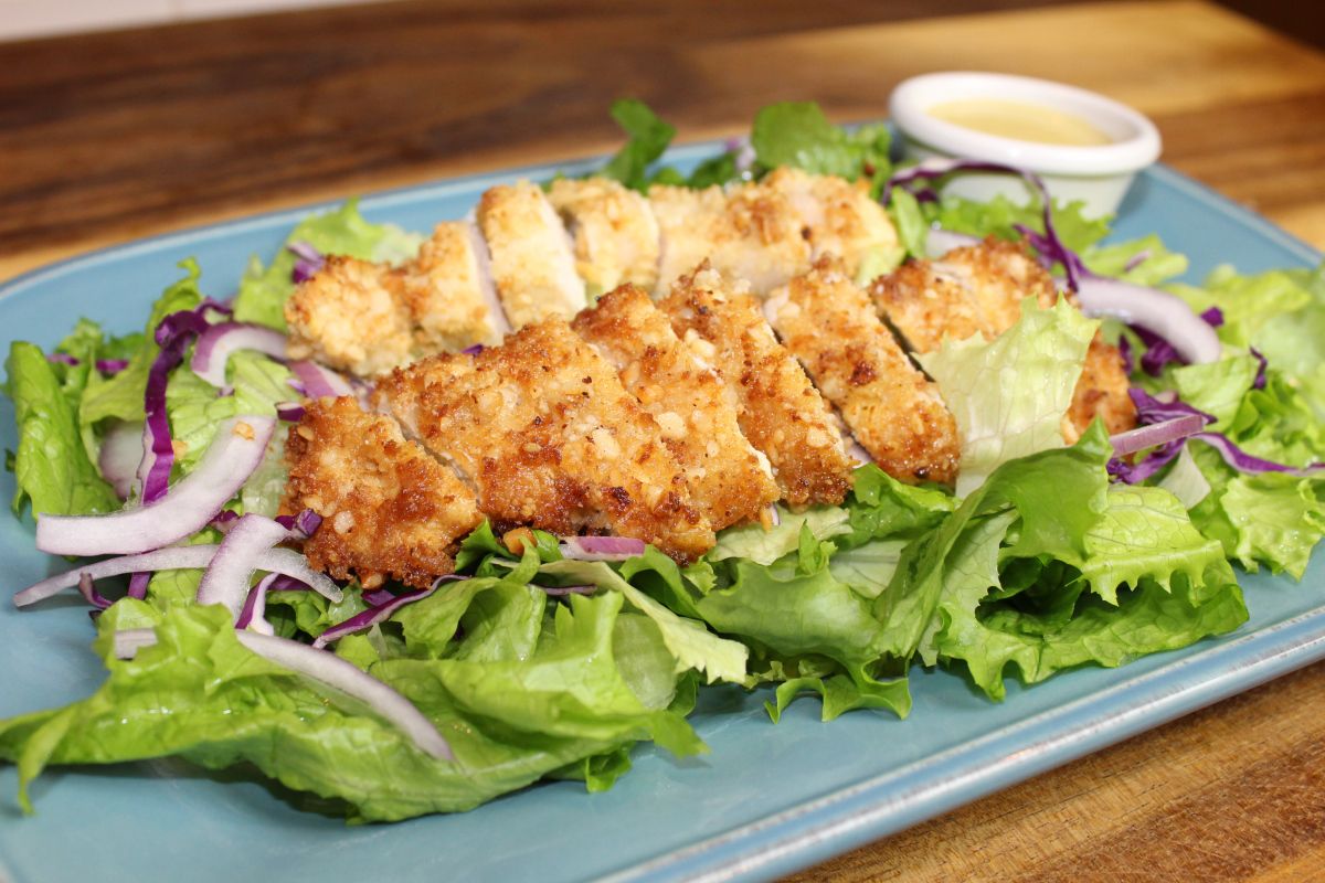 Macadamia-Crusted Chicken with Wattleseed Aioli and Garden Salad