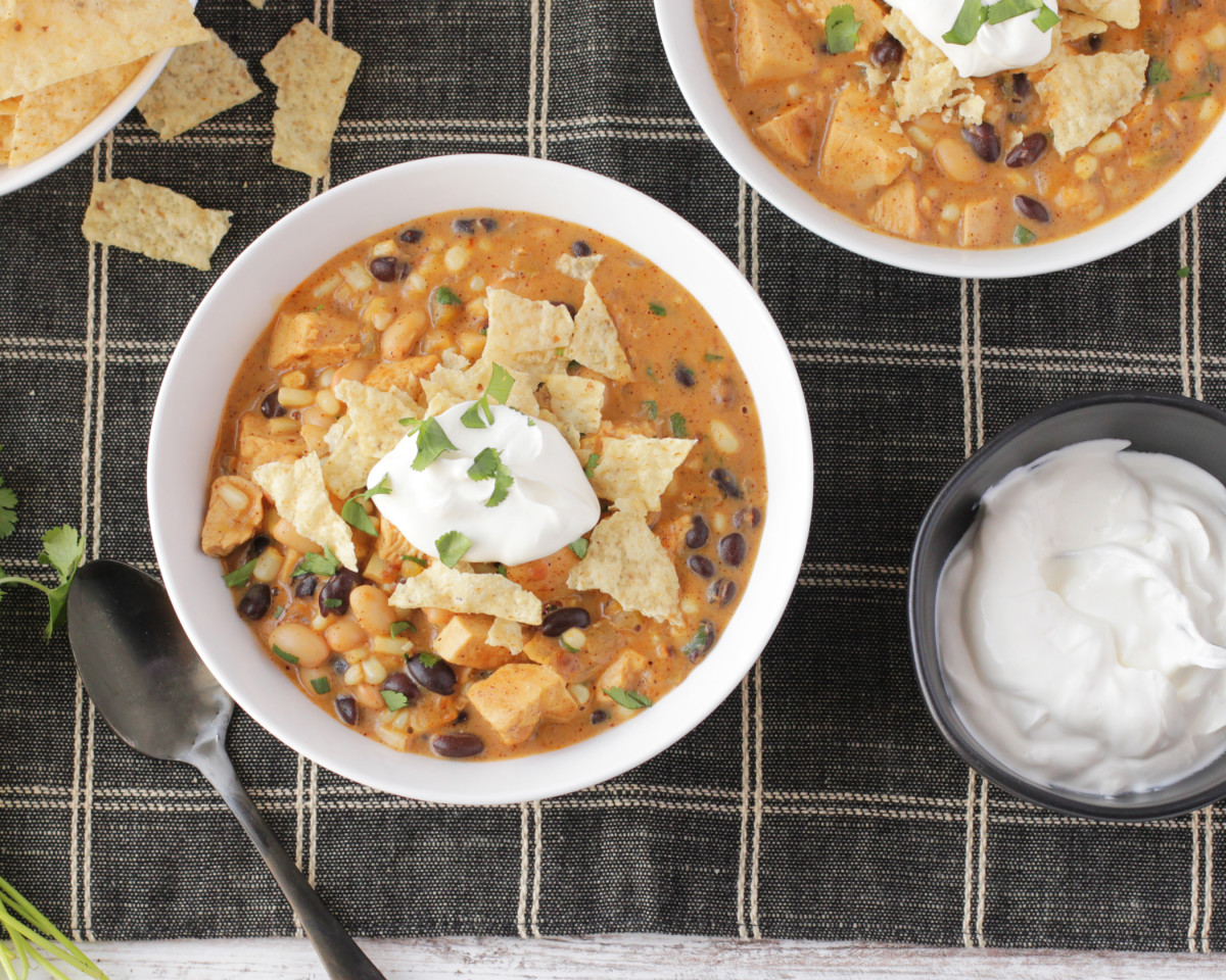 One-Pan Chicken & Bean Chili