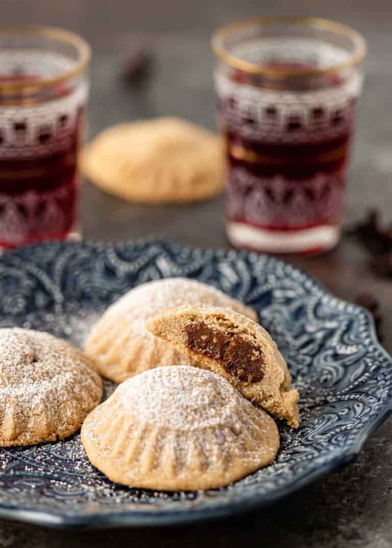 Iraqi Date and Nut Stuffed Semolina Cookies