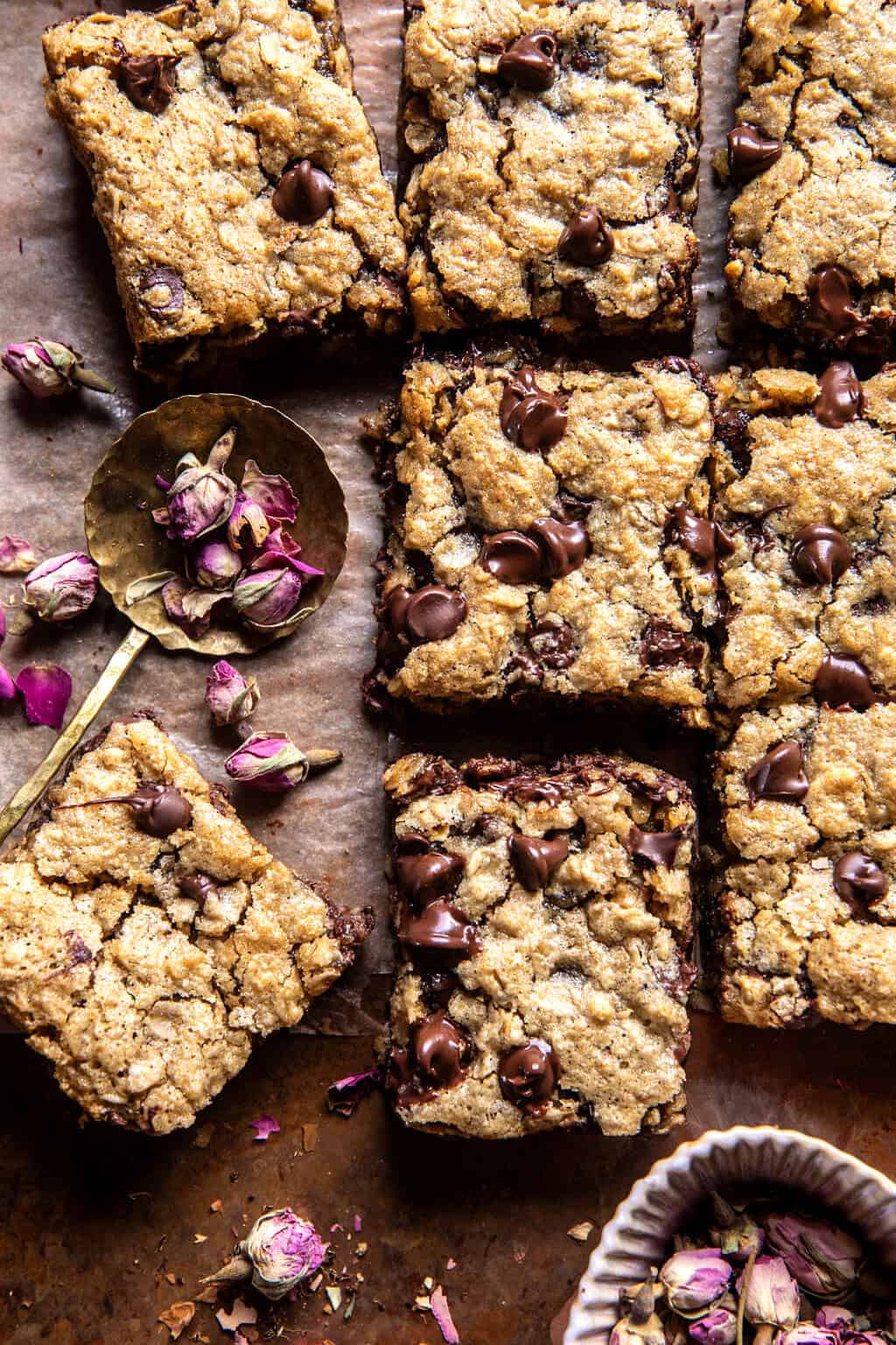 Oven-Baked Chocolate Chip Cookie Bars with Brown Butter