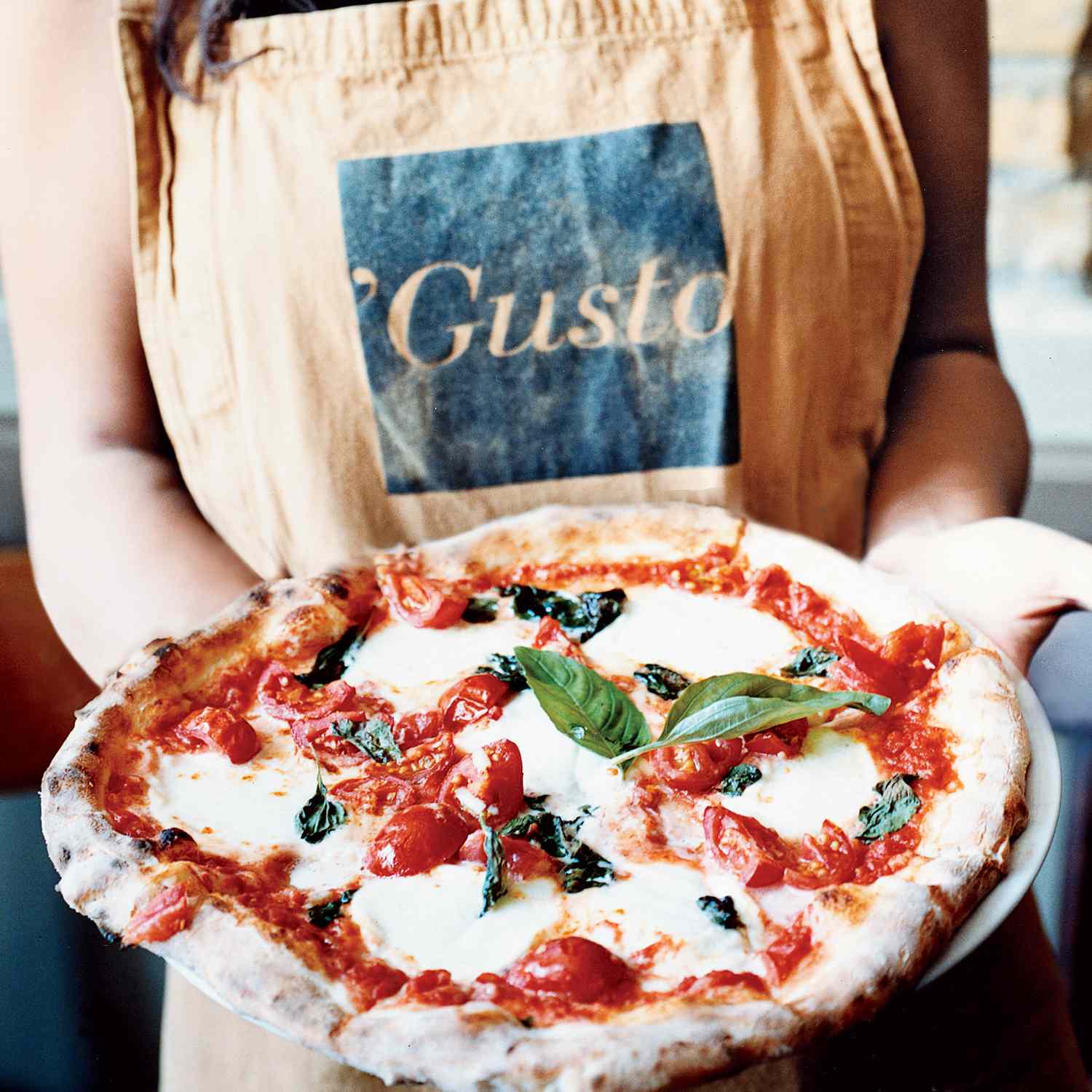 Oven-Baked Buffalo Mozzarella and Tomato Pizza