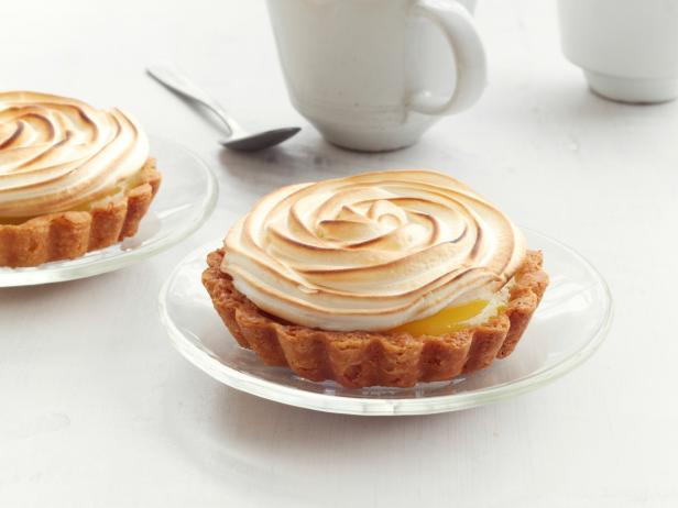 Hand-Piped Lemon Meringue Soufflé