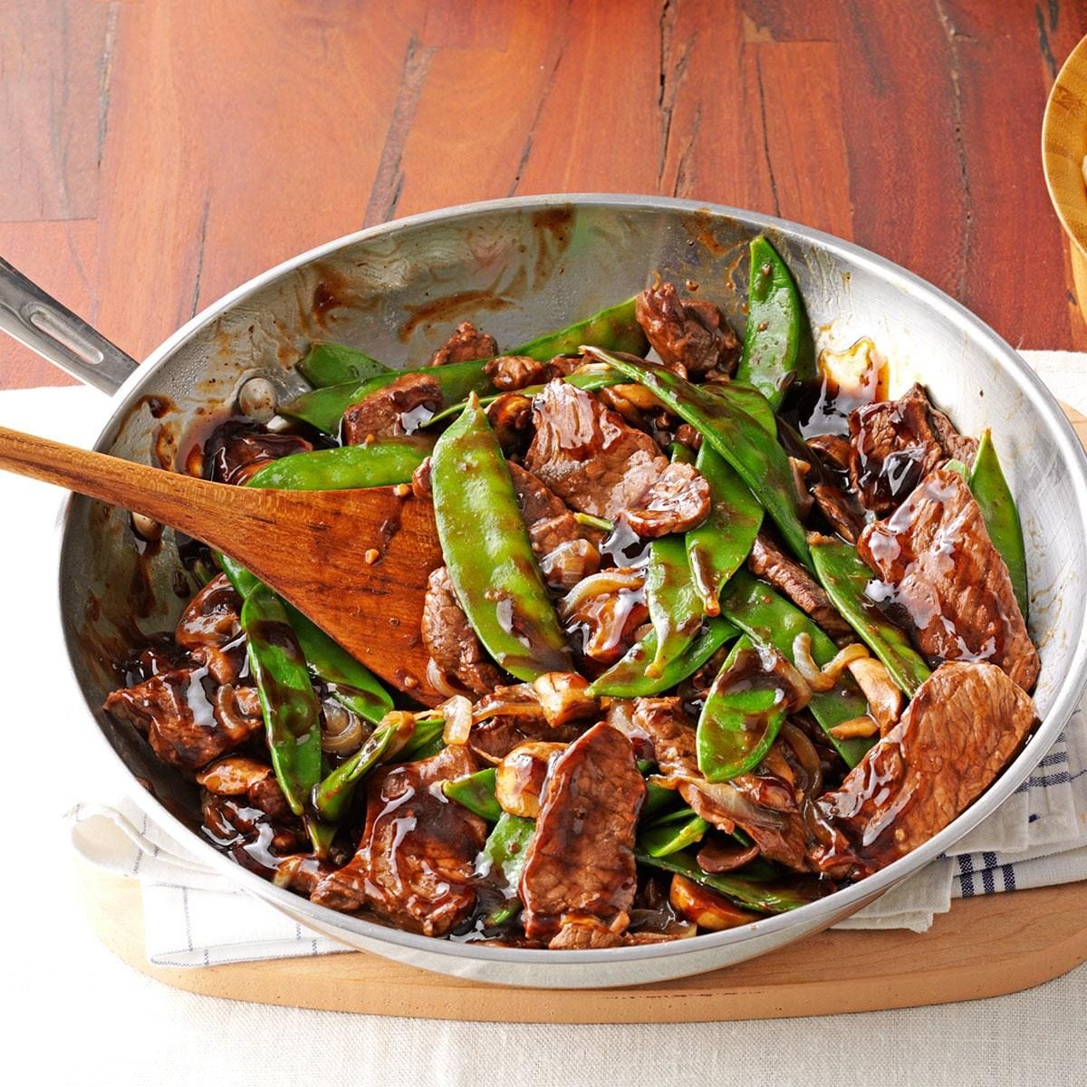 Stir-Fried Beef with Snow Peas and Ginger