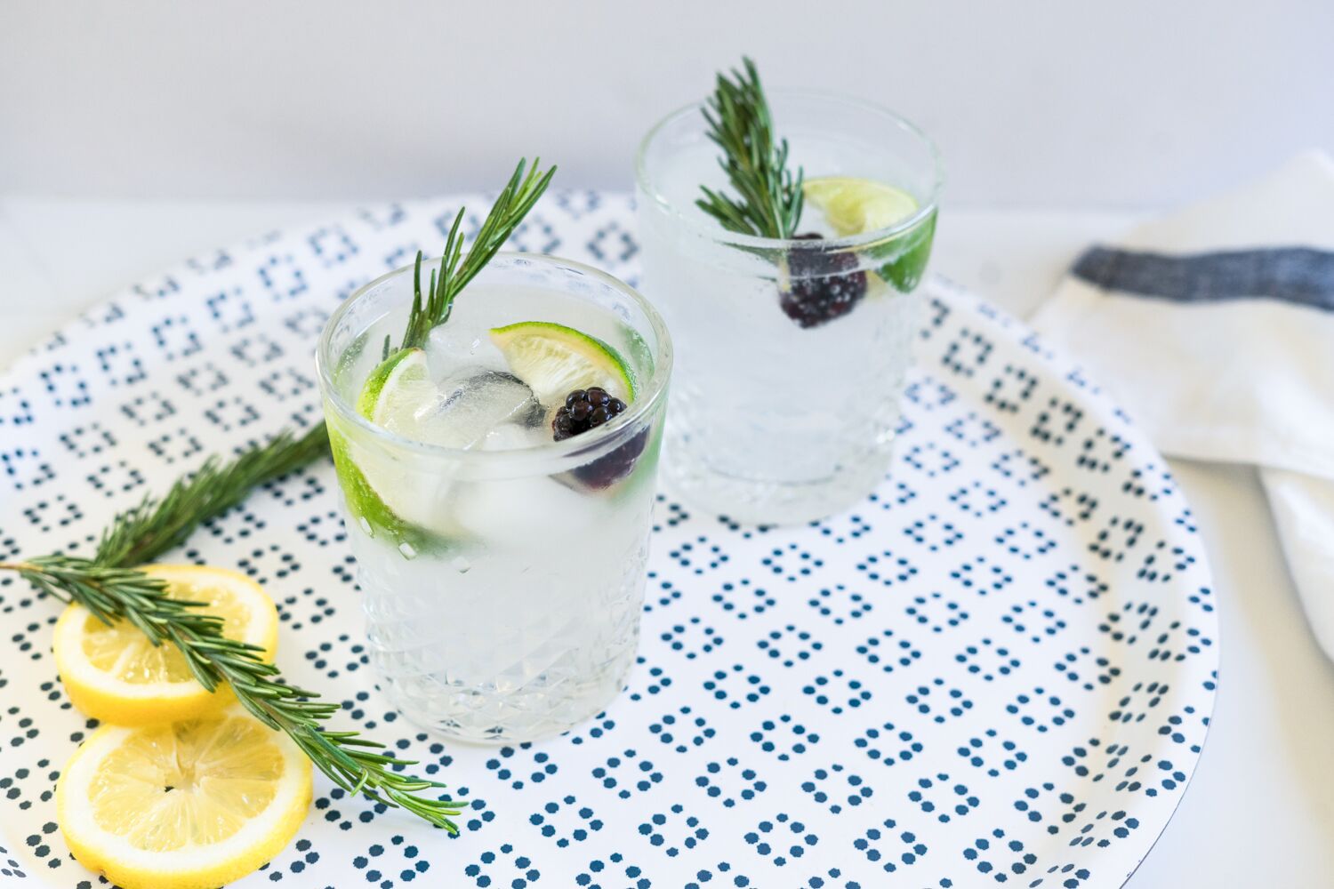 Herbal Gin Lemonade Fizz