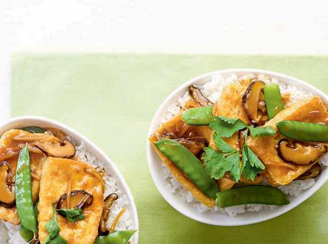 Light and Crispy Tofu Stir-Fry with Soy-Ginger Sauce